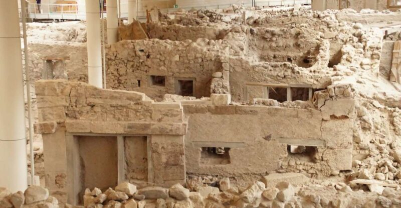 Santorini: Akrotiri Entry Ticket and Audio Guide - Who Should Consider This Tour?