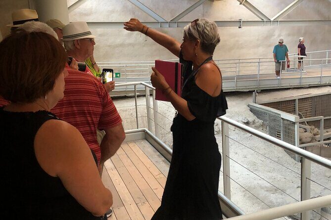 Santorini , Akrotiri tour by a licensed guide - Discovering Santorini’s Hidden Past with the Akrotiri Tour
