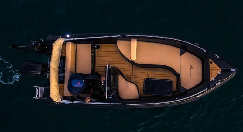 Santorini Boat Cruise -License Free- - Frequently Asked Questions
