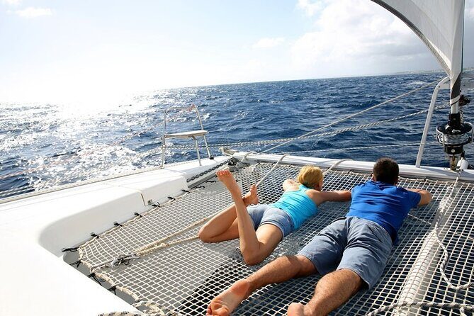 Santorini: Caldera Classic Semi-Private Cruise with BBQ & Drinks - Key Points