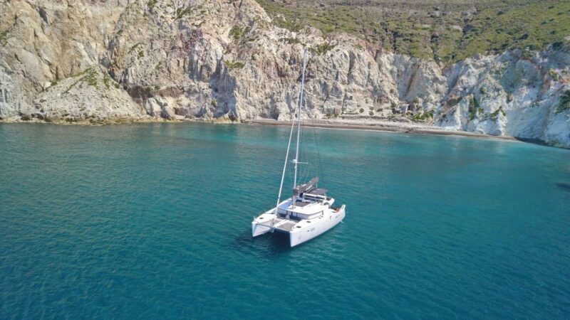 Santorini: Caldera Luxury Catamaran Cruise w/ Meal & Drinks - Key Points