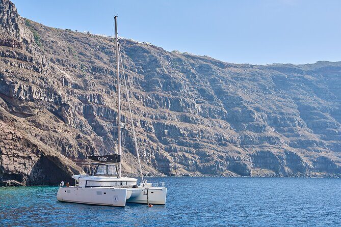 Santorini: Caldera Luxury Catamaran Cruise with Meal & Drinks - FAQ