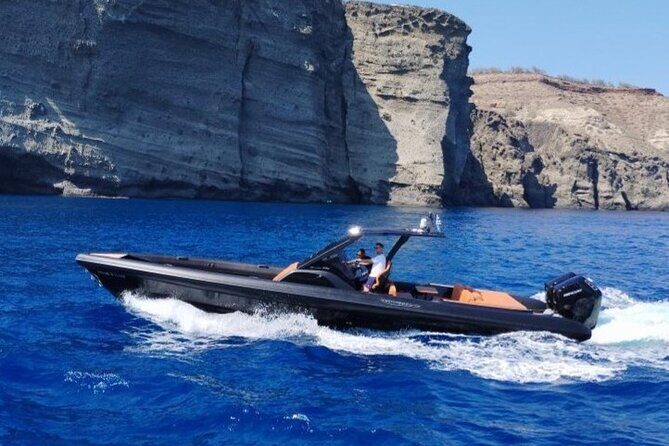 Santorini Caldera: Private Cruise with Speed Boat & Open Bar - Key Points
