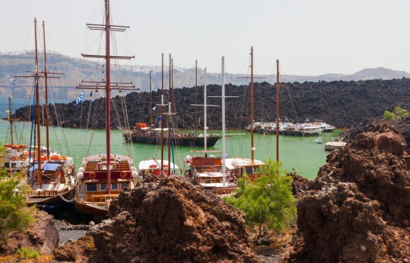 Santorini Caldera: Sunset Cruise with Dinner - Who Should Book This Tour?