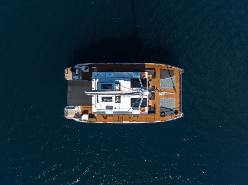 Santorini: Catamaran Caldera Cruise with Meal and Drinks - Key Points