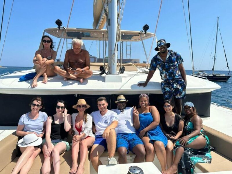 Santorini Catamaran Day Cruise: Lunch, Drinks and Transfers - Who Will Love This Tour?