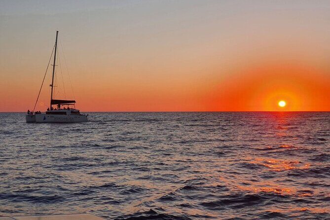 Santorini Classic Catamaran Cruise with BBQ, Drinks and Transfers - The Itinerary: What You’ll See and Do