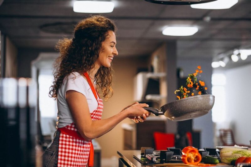 Santorini: Cooking Class with a Chef at the Ftelos Brewery - Key Points