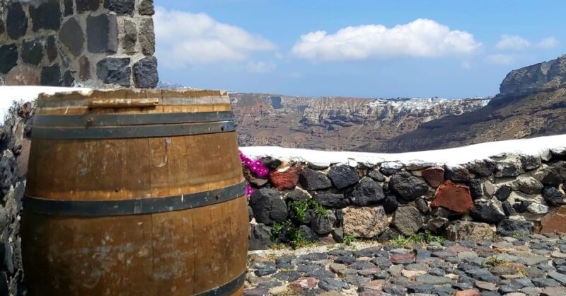 Santorini: Cork & Fork - Key Points