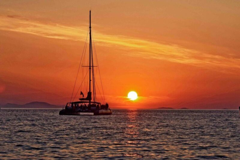 Santorini: Cruise Catamaran with BBQ & Drinks Day or Sunset - In-Depth Review of the Santorini Catamaran Tour