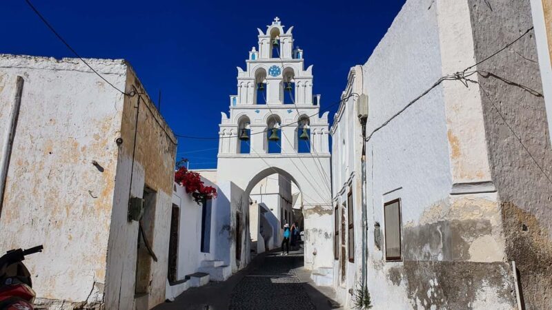 Santorini Cultural Villages and Akrotiri Ruins Private Tour - Who Should Consider This Tour?
