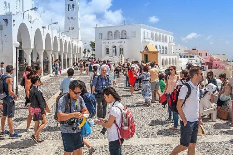 Santorini: Fira Town Walking Tour with Wine Tasting - What Travelers Say