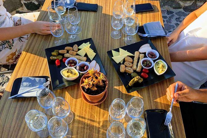 Santorini Food & Wine Tour: Eat and Taste Like a Local - A Taste of Santorini: Food & Wine Tour that Connects You to the Local Heart