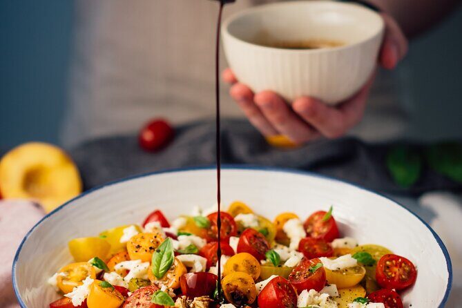 Santorini Gastronomy Experience & Wine Tasting - Discover the Flavors of Santorini: Gastronomy & Wine Tasting Tour