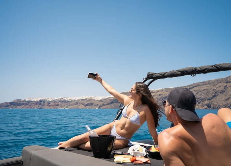 Santorini: half day exclusive speedboat cruise - Who Should Consider This Speedboat Cruise?
