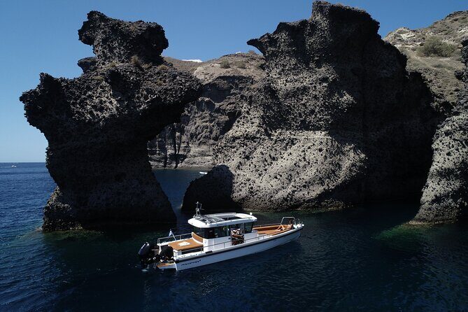 Santorini Half Day MotorCruiser Private Cruise incl. Meal,Drinks &Free Transport - Discover Santorini from the Water with a Private MotorCruiser Tour
