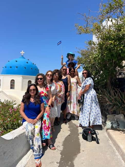 Santorini: Half-Day Must-Sees in a Small Group Tour - Key Points