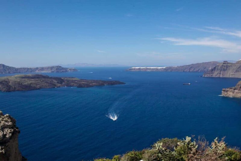 Santorini: Highlights Tour & Flying Dress Photoshoot - Who Should Consider This Tour?