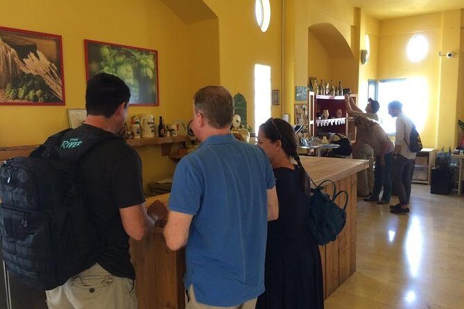 Santorini JTR Airport Transport & Transfer Services - Final Thoughts: Who Is This Transfer Perfect For?