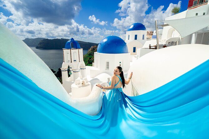 Santorini L.P. Photography Session - A Deep Dive into the Santorini L.P. Photography Session
