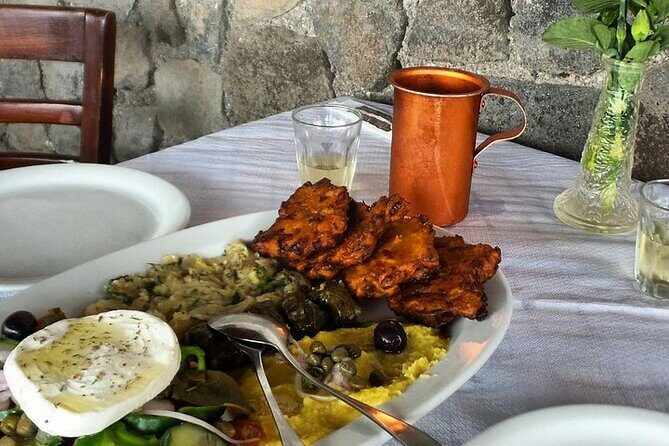 Santorini like a local: Discover local flavors by exploring the island! - FAQ