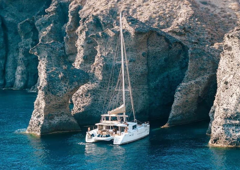 Santorini: Luxury Catamaran Cruise with Lunch, BBQ & Drinks - A Closer Look at the Santorini Luxury Catamaran Cruise