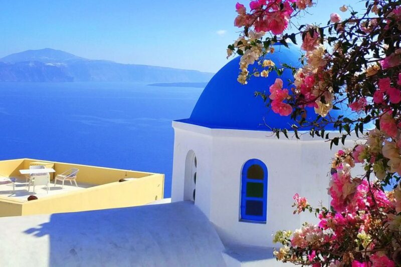 Santorini: Must-See Highlights Private Sightseeing Tour - The Sum Up