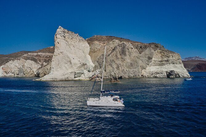 Santorini Oia: Caldera Luxury Sunset Cruise with BBQ & Drinks - A Deep Dive into the Santorini Sunset Catamaran Experience