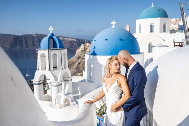 Santorini: Photo Tour With Professional Photographer - Exploring the Santorini Photo Tour in Depth