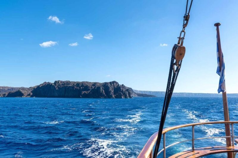 Santorini Port: Cruise to Volcano, Hot Springs & Thirassia - FAQ Section