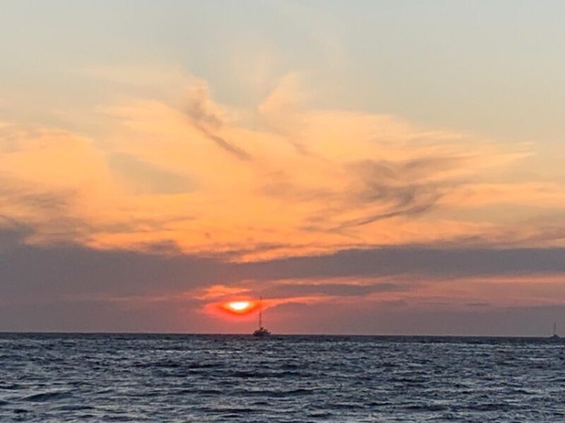 Santorini: Private 5-Hour Sunset Sailing Tour with Dinner - FAQ