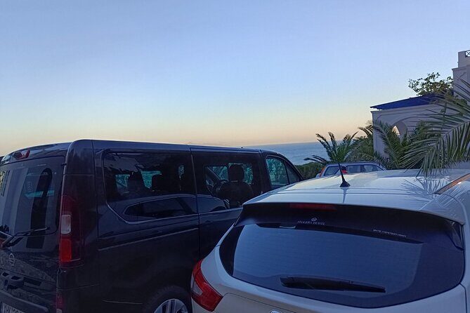 Santorini Private Airport Transfer - Santorini Private Airport Transfer: Your Stress-Free Start in Beautiful Greece