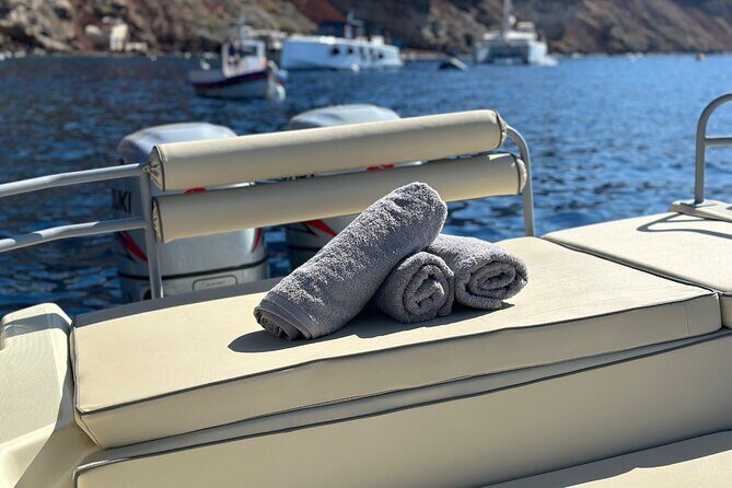 Santorini private boat tour - A Detailed Look at the Santorini Private Boat Tour