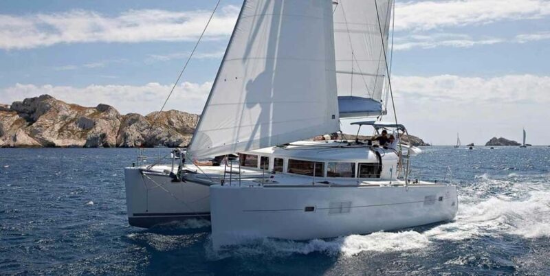 Santorini: Private Caldera Cruise with Lunch & Snorkeling - Exploring the Santorini Private Caldera Cruise: An Up-Close Look