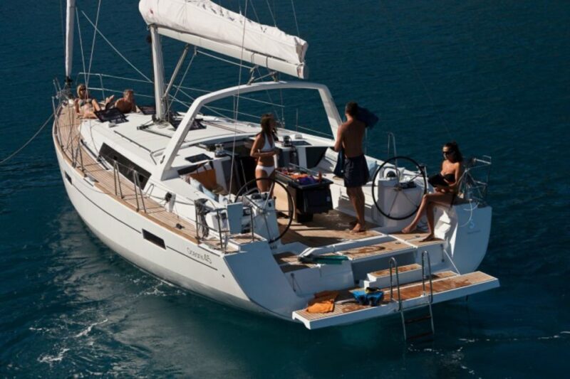 Santorini: Private Caldera Sailing Trip with Open Bar & Meal - Key Points