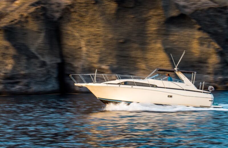 Santorini: Private Day Cruise with Barbeque and Drinks - Key Points