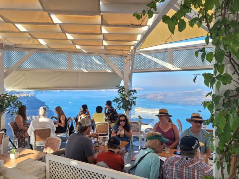 Santorini: Private Family Tour with Bilingual/Spanish Guide - The Itinerary Breakdown