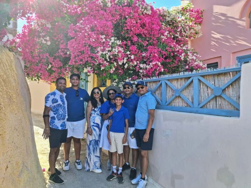 Santorini: Private Family Tour with Bilingual/Spanish Guide - Practical Tips for Your Santorini Family Tour