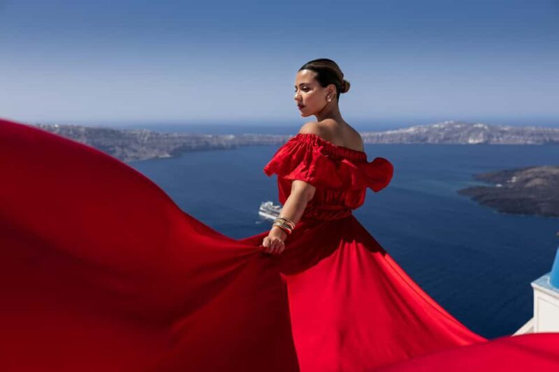 Santorini: Private Flying Dress Photoshoot Iconic Locations - What Makes This Photoshoot Stand Out in Santorini