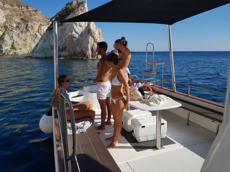 Santorini: Private Motorboat Cruise and Volcano Hike - Why Choose This Tour?