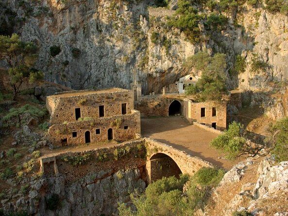 Santorini Private Sightseeing Tour - Santorini Private Sightseeing Tour: An Authentic Day on the Island