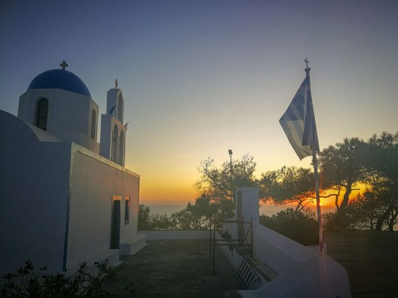 Santorini: Private Sunrise Tour with Breakfast and Oia Visit - Why This Tour Stands Out
