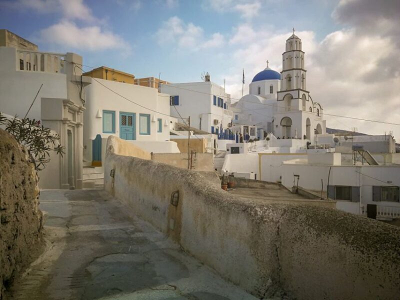 Santorini: Private Sunrise Tour with Breakfast and Oia Visit - Who Will Love This Tour?