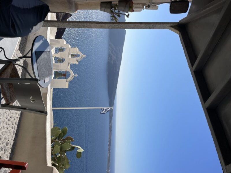 Santorini: Private Tour of the Famous Blue Domes and Caldera - Key Points