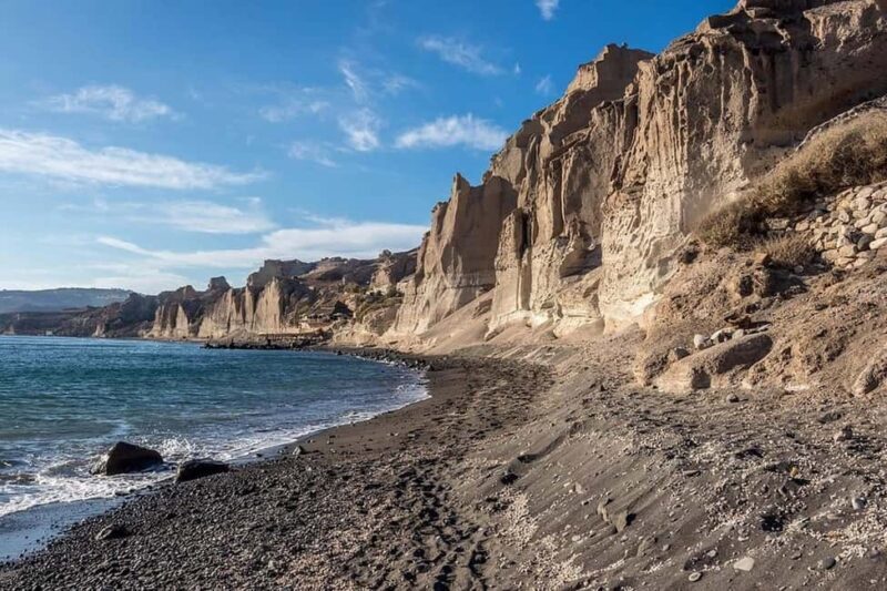 Santorini: Red Beach, Black Sand Beach w/ Lunch and Sunbeds - A Deep Dive into the Santorini Coastal Experience