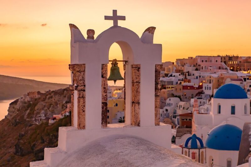 Santorini: Romantic Sunset Caldera Cruise with Dinner - A Detailed Look at the Santorini Sunset Caldera Cruise