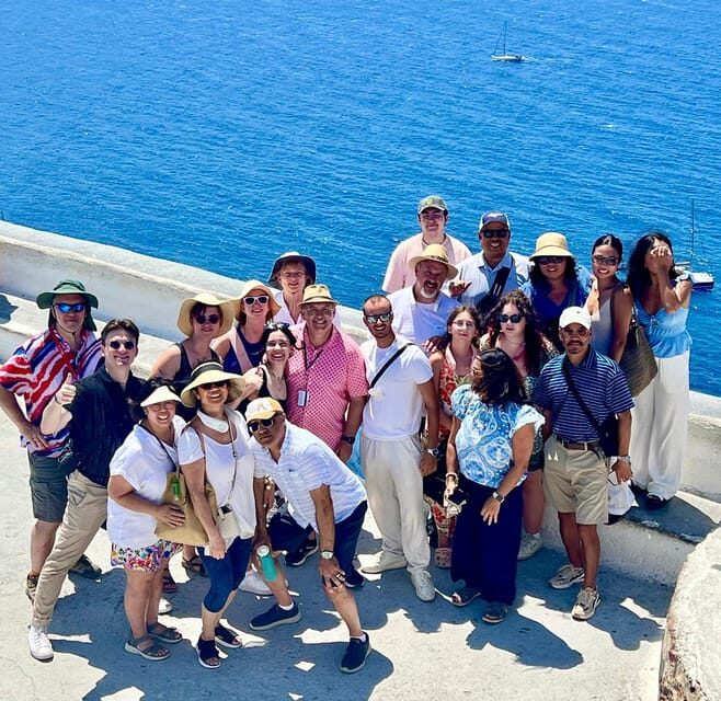 Santorini: Shore Excursion to Oia for Cruise Ship Passengers - A Practical and Enjoyable Getaway to Oia from Your Cruise Ship
