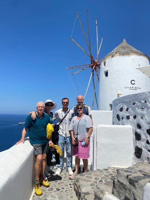 Santorini: Shore Excursion to Oia for Cruise Ship Passengers - Key Points