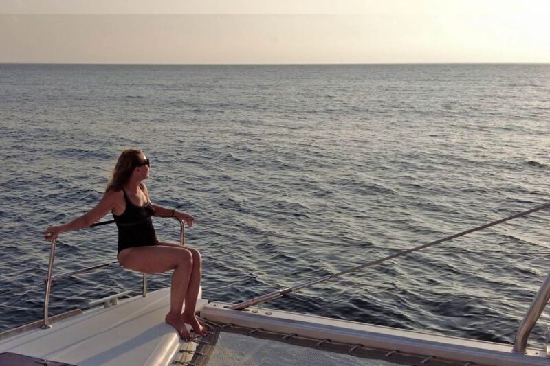 Santorini: Sunset Sailing Cruise, with Dinner and Drinks - Value and Pricing: What You’re Getting for $147