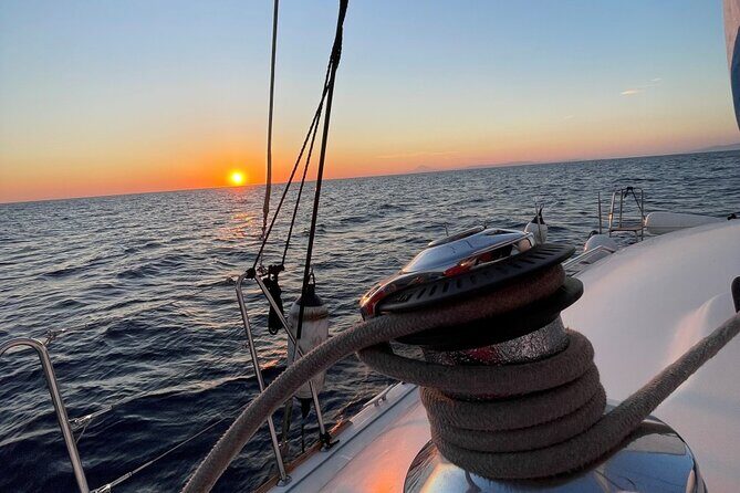 Santorini Sunset:Private All-In Catamaran Cruise (Food&Drinks) - An In-Depth Look at the Santorini Sunset Catamaran Experience